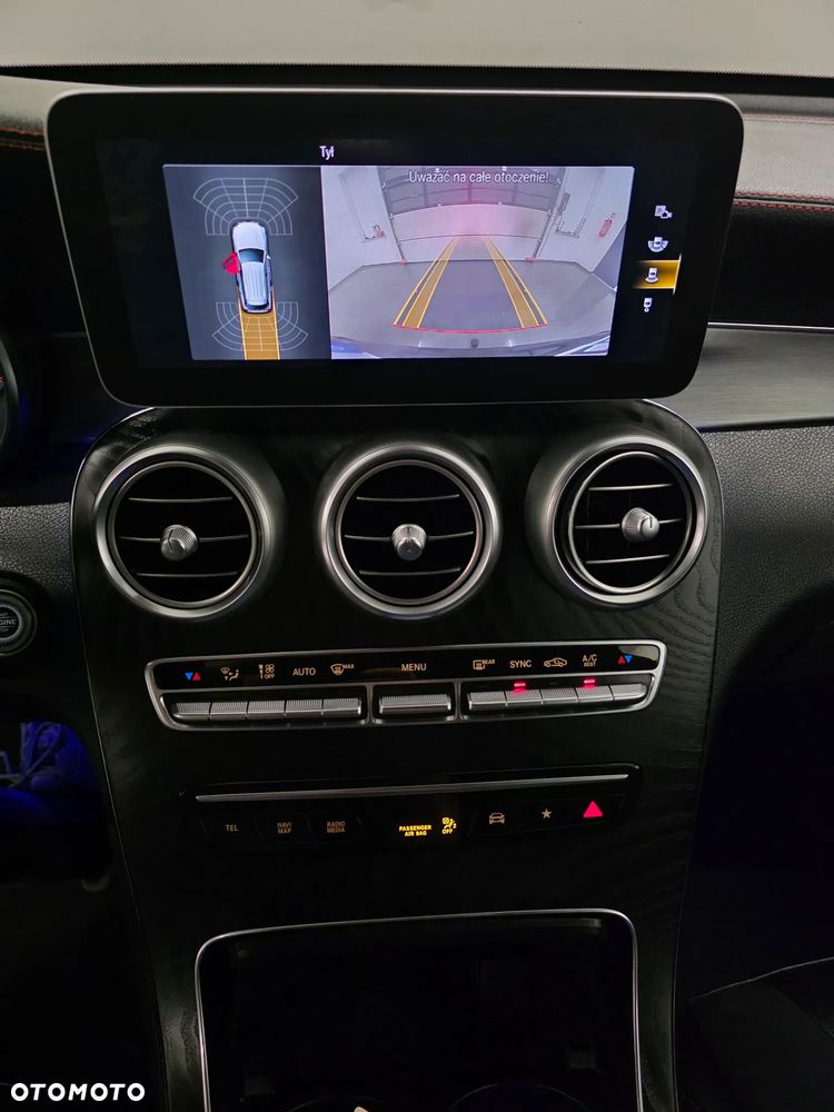 Mercedes-Benz GLC 220 d 4Matic 9G-TRONIC AMG Line Plus - 9