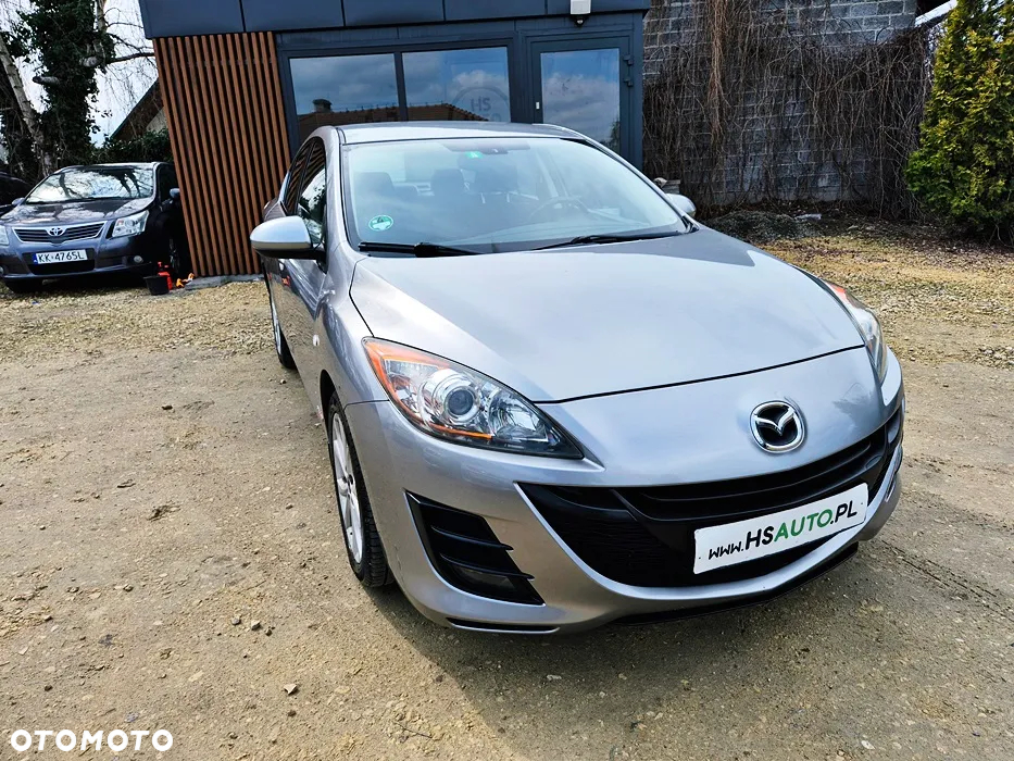 Mazda 3 2.0 Exclusive + - 6