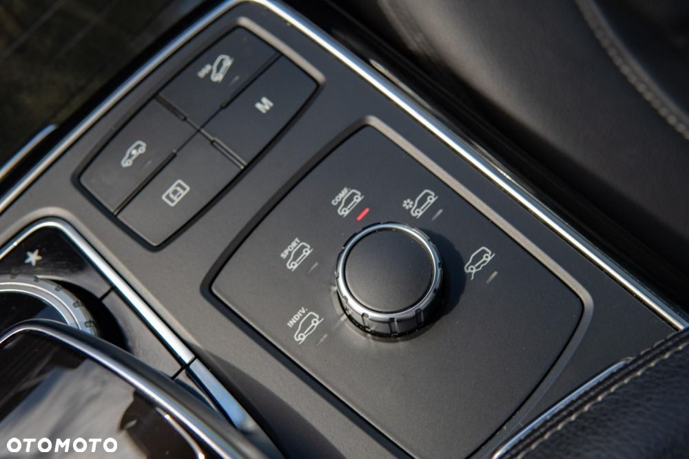 Mercedes-Benz GLE 400 4-Matic 9G-TRONIC - 18