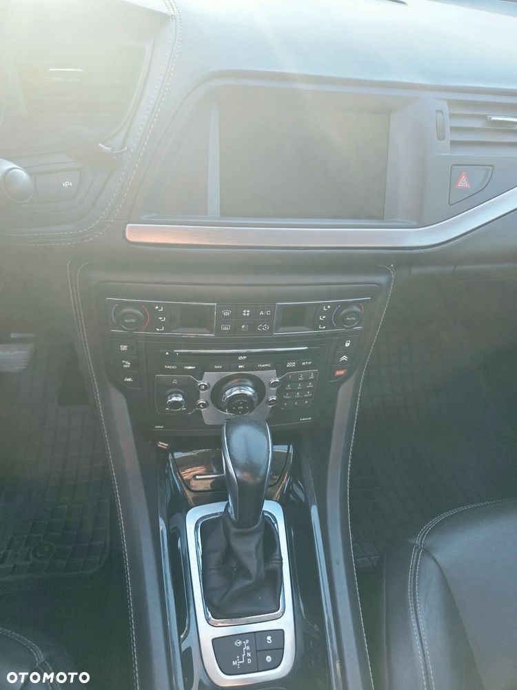 Citroën C5 3.0 HDi V6 Exclusive - 17