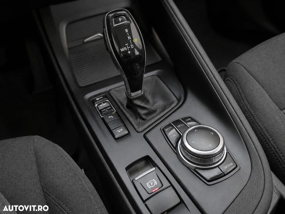 BMW X1 xDrive20i Aut. Advantage - 23