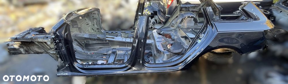 AUDI A4 B9 AVANT ĆWIARTKA BŁOTNIK LEWY TYŁ LX5R - 2