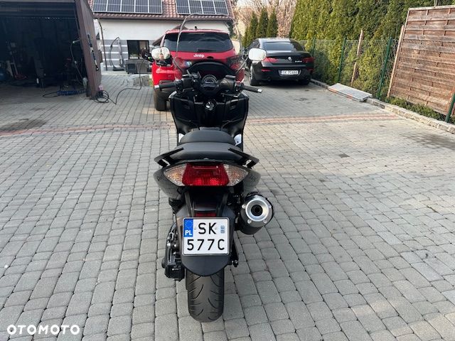 Yamaha Tmax - 22