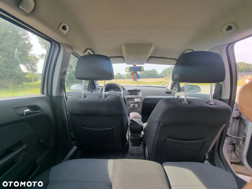 Opel Astra 1.6 - 10