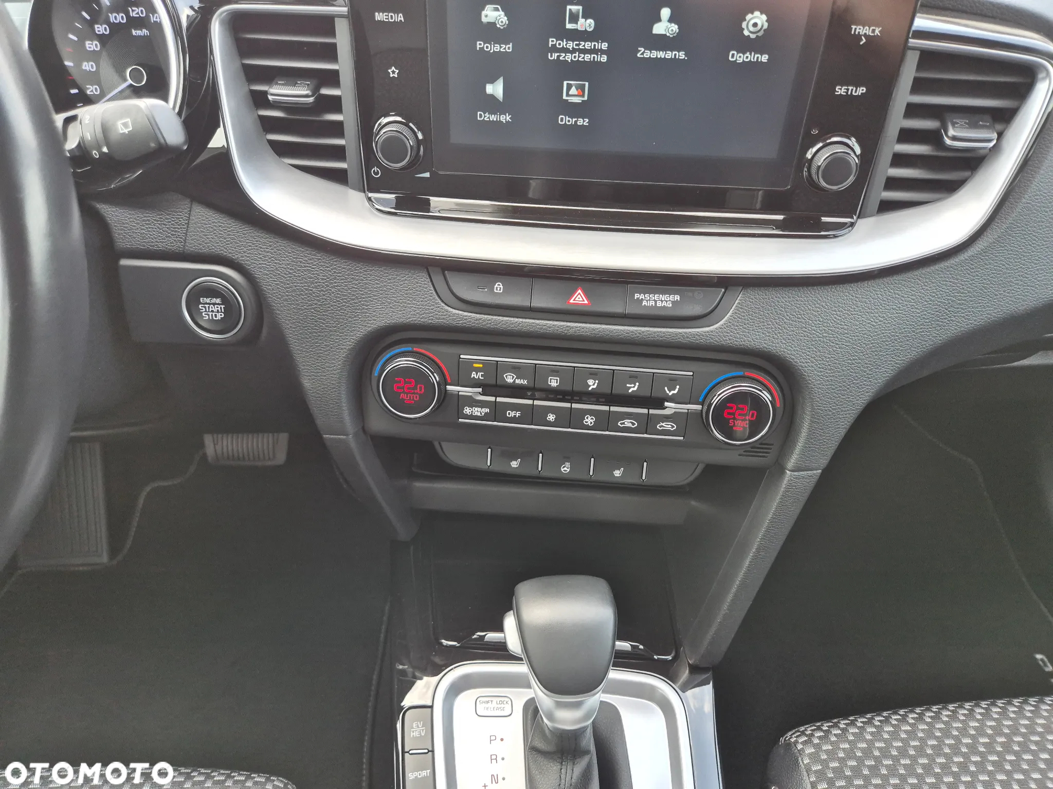 Kia XCeed - 19