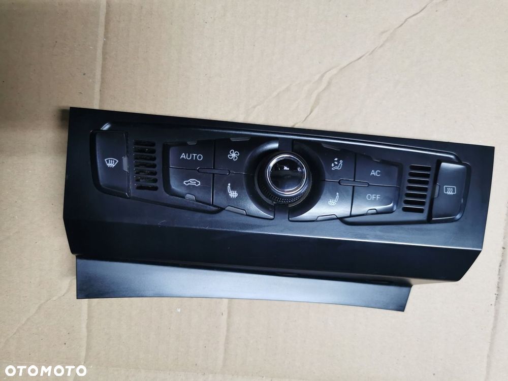 Panel nawiewu Audi A4 B8 A5 8T 8T1820043AA