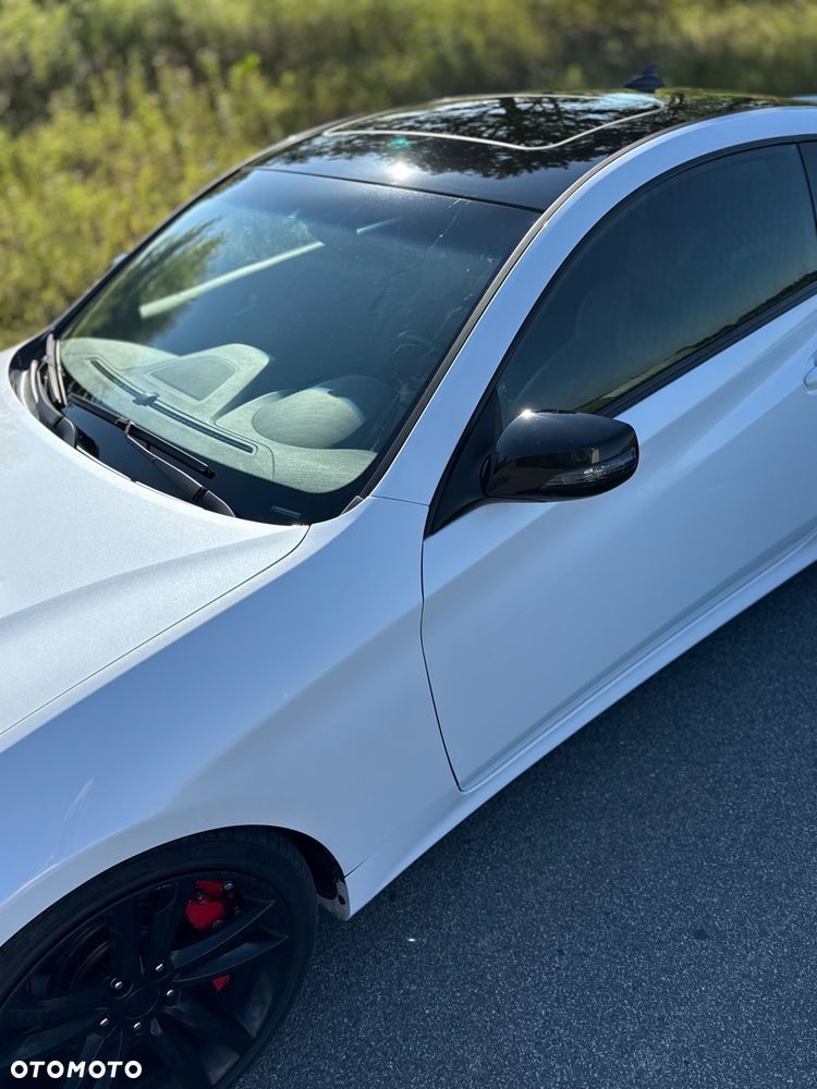 Hyundai Genesis Coupe 3.8 V6 Executive - 23