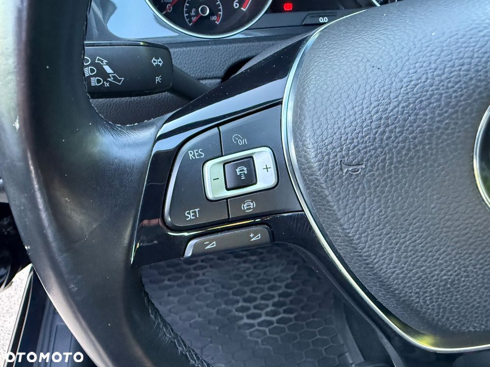 Volkswagen Golf 1.6 TDI BMT Comfortline - 15