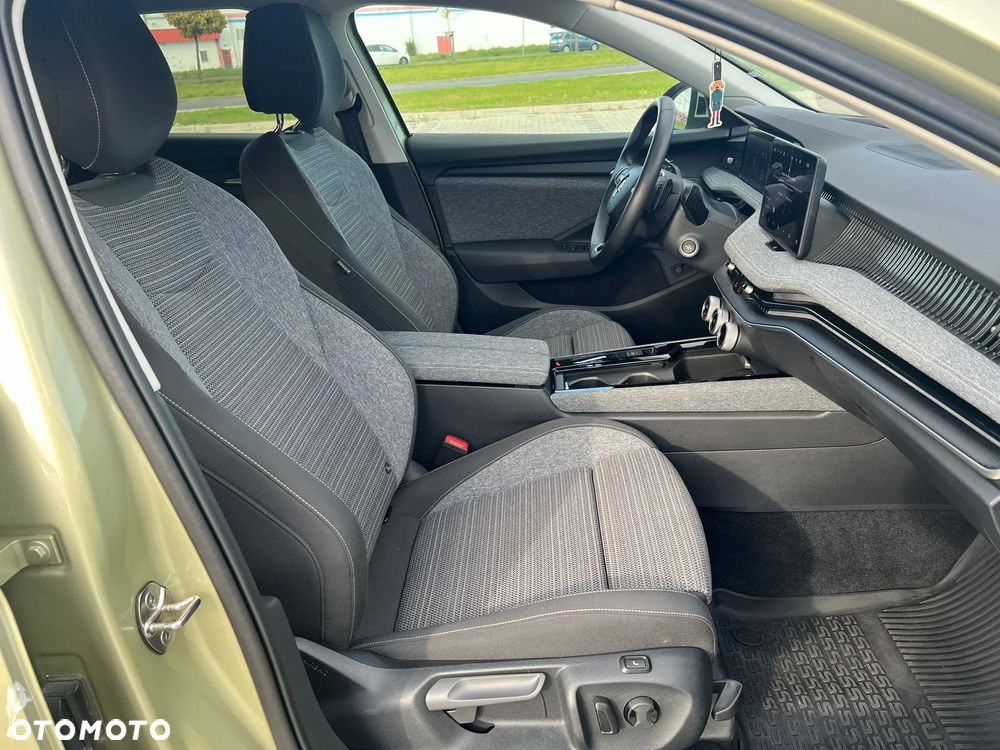 Skoda Superb 1.5 TSI mHEV Selection DSG - 5