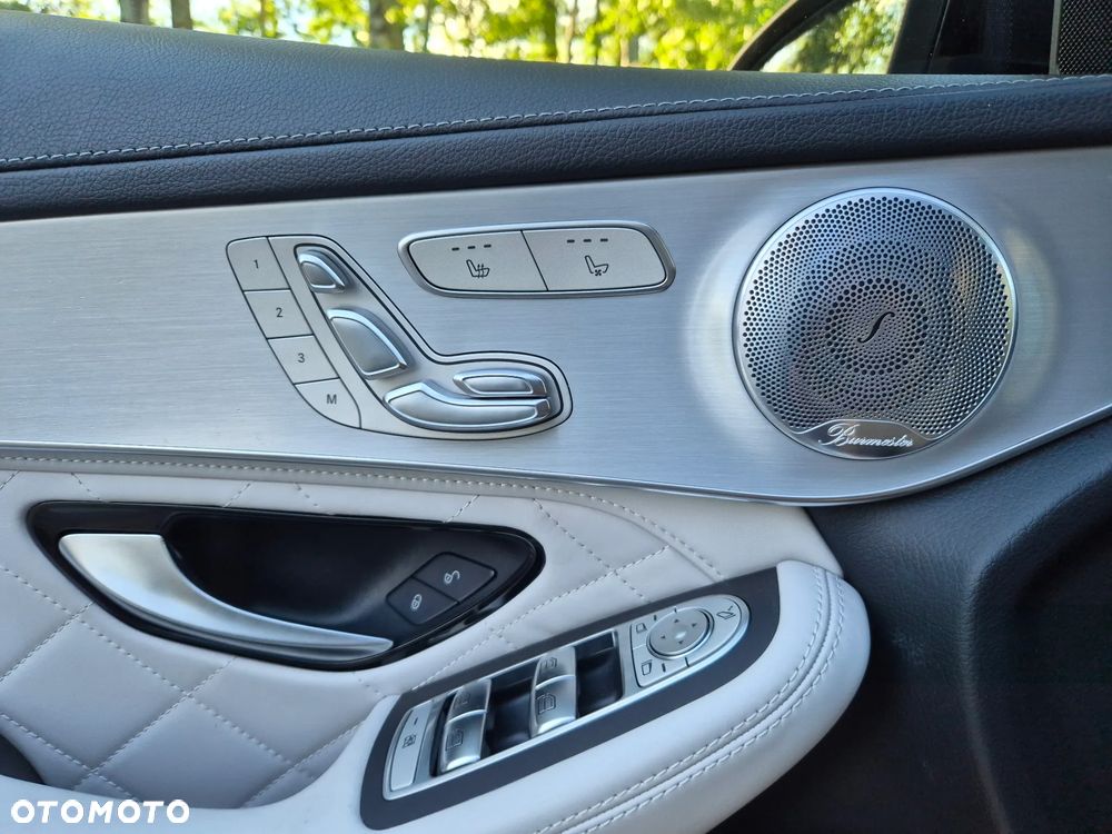 Mercedes-Benz GLC - 12