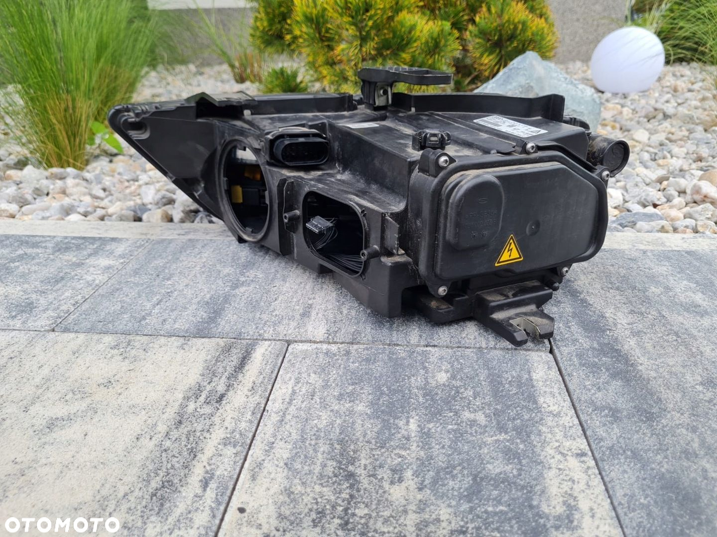 AUDI Q3 8U0 LIFT Lampa prawa przód Bi Xenon Led 8U0941044C - 7