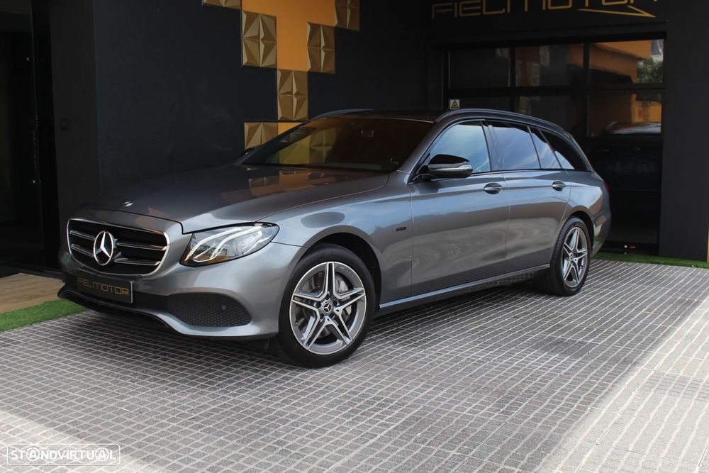 Mercedes-Benz E 300 de AMG Line - 4