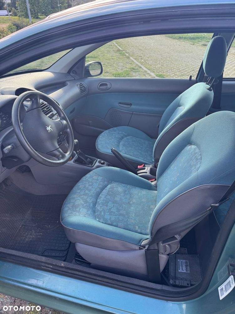 Peugeot 206 1.1 XR - 12