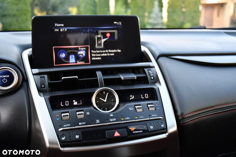 Lexus NX 300h Business Line - 33