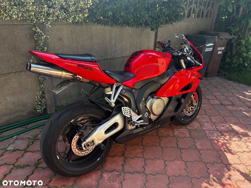 Honda CBR - 1