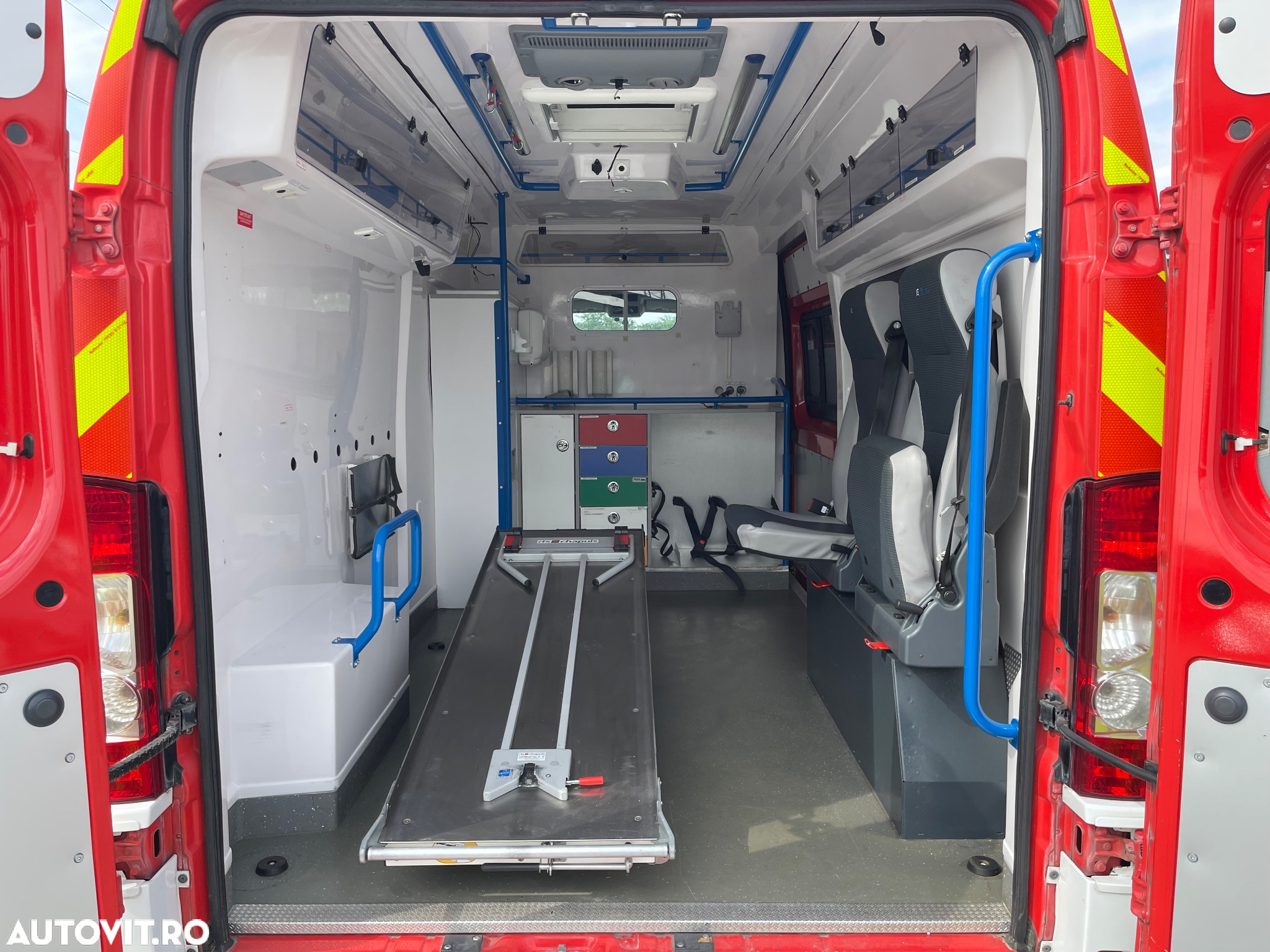 Fiat Ducato Ambulance - 9