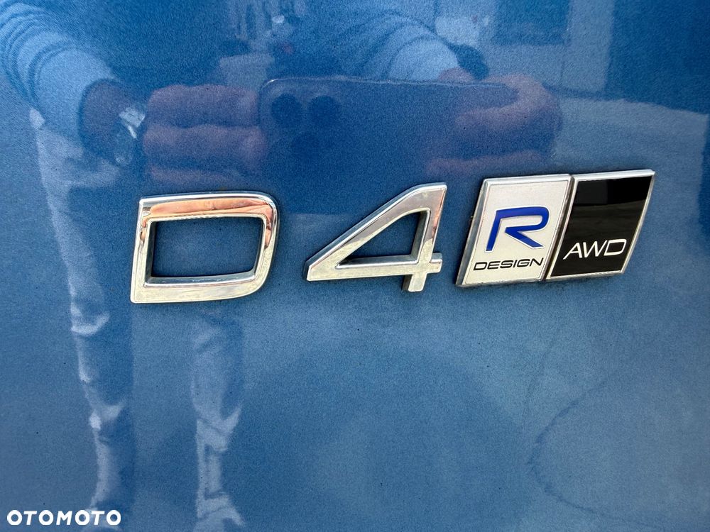Volvo XC 40 D4 AWD R-Design - 35