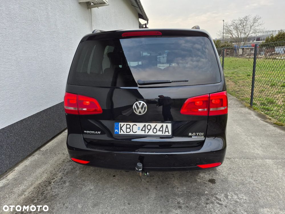 Volkswagen Touran 2.0 TDI DPF MATCH - 25