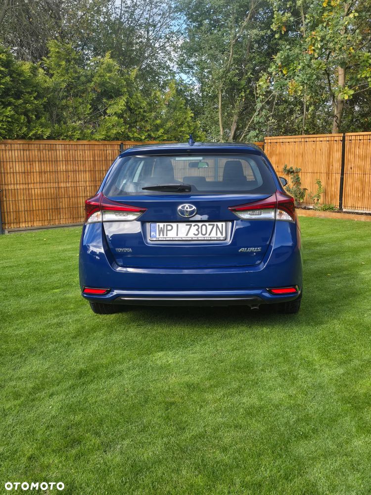 Toyota Auris 2016 photo 5