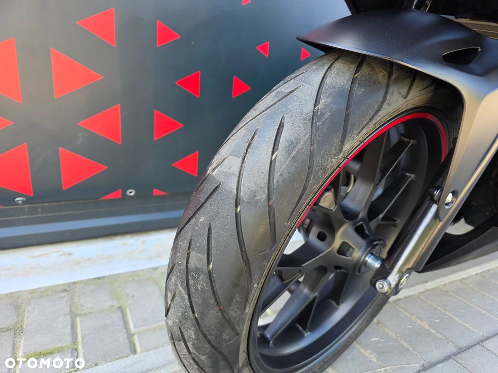 Honda CBR - 16