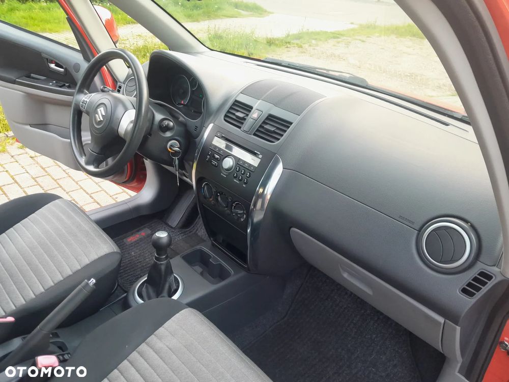 Suzuki SX4 1.6 VVT 4x2 Comfort - 22