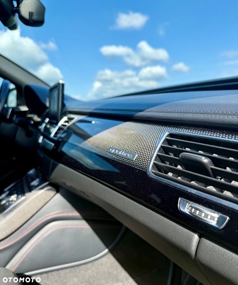 Audi A8 - 15