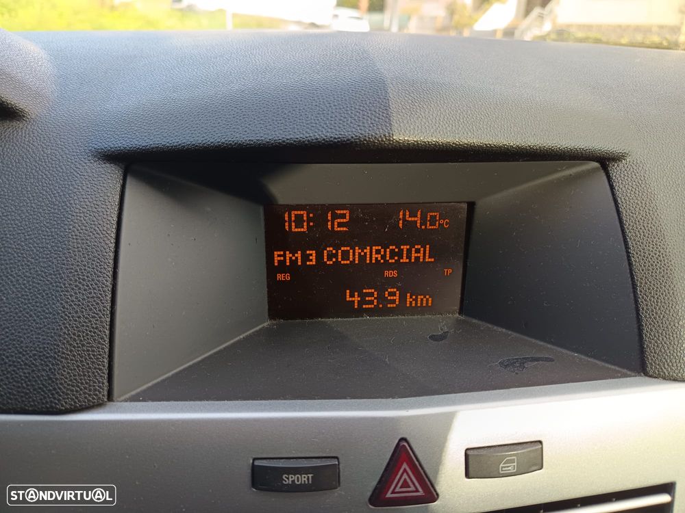 Opel Astra GTC 1.7 CDTI - 31