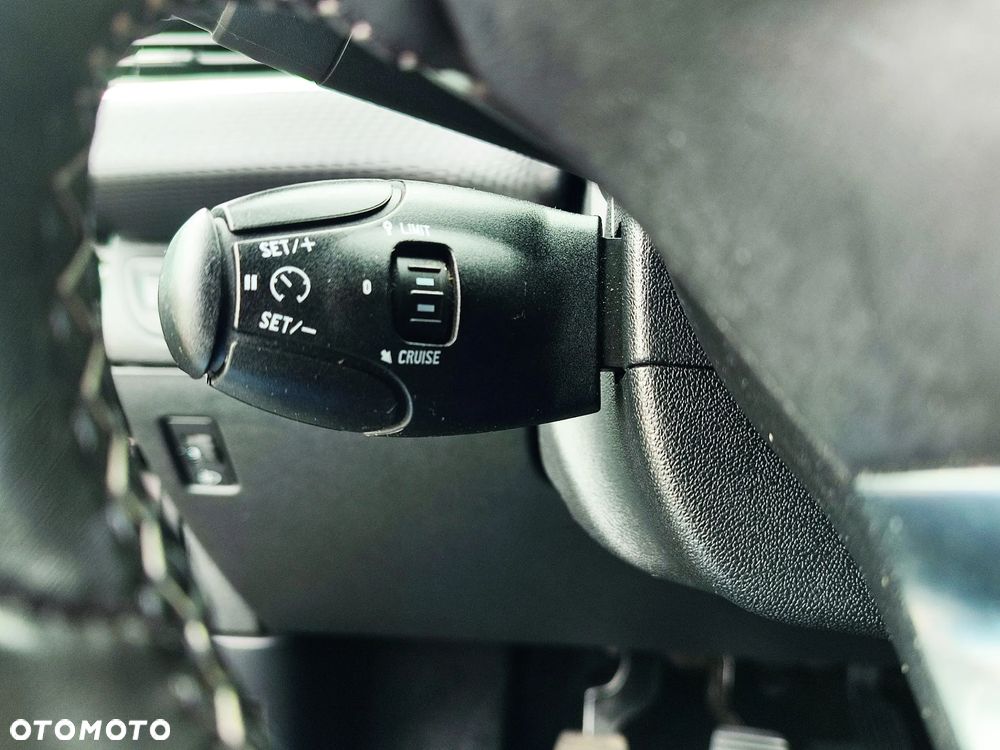 Peugeot 2008 1.6 VTi Allure - 19