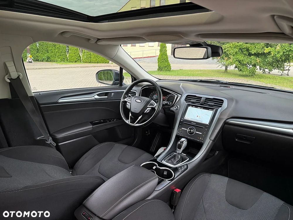 Ford Mondeo 2.0 TDCi Titanium PowerShift - 4
