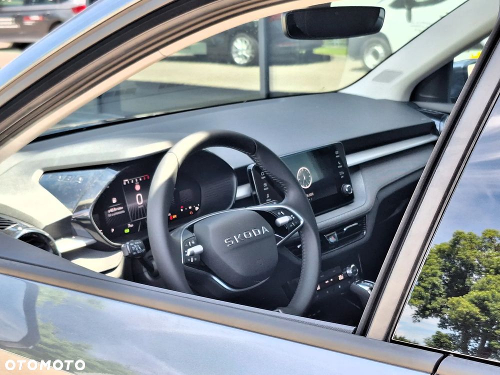 Skoda Fabia 1.0 TSI Drive DSG - 8