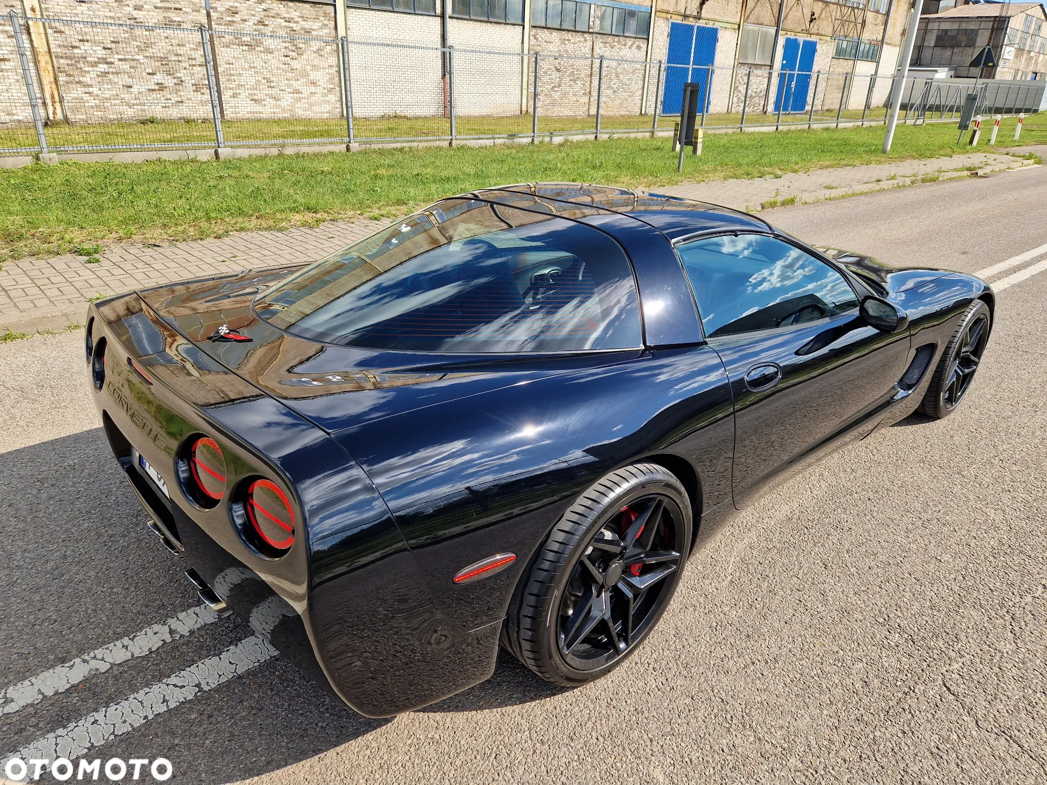 Chevrolet Corvette - 6