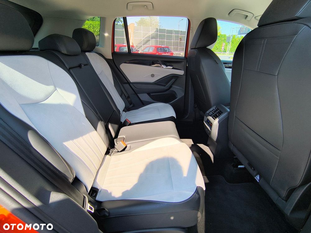 Volkswagen Tiguan - 9