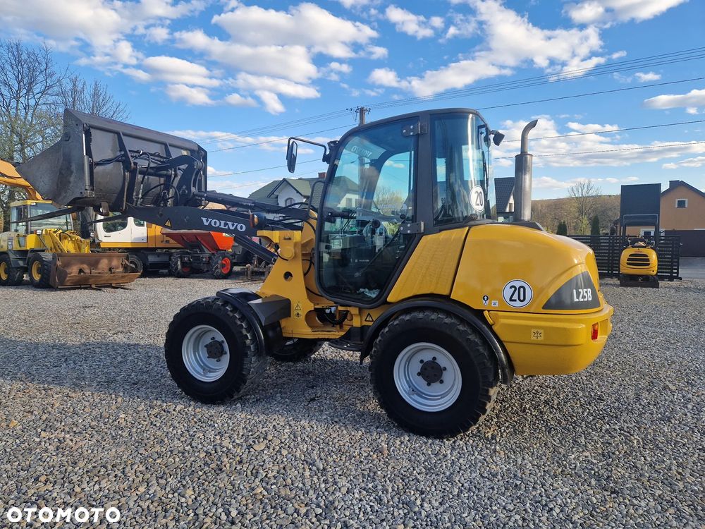 Volvo L25B-P - 2