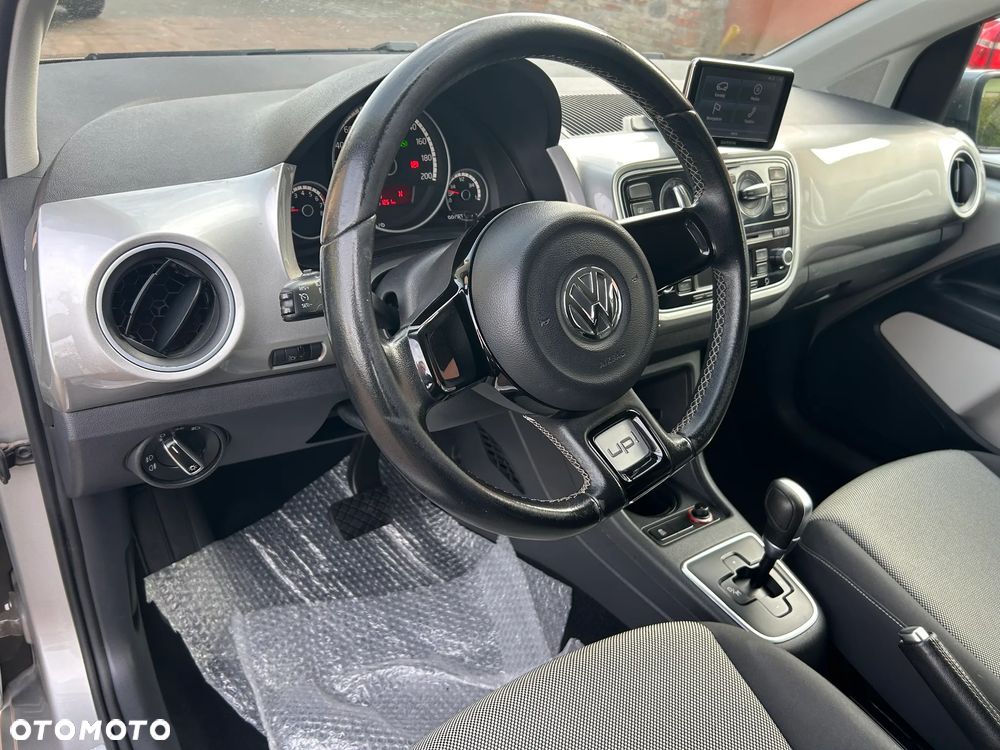 Volkswagen up! ASG move - 10