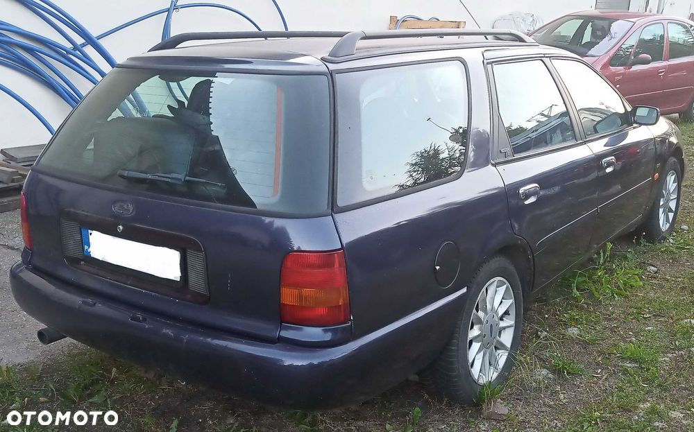 Ford Fiesta - 2