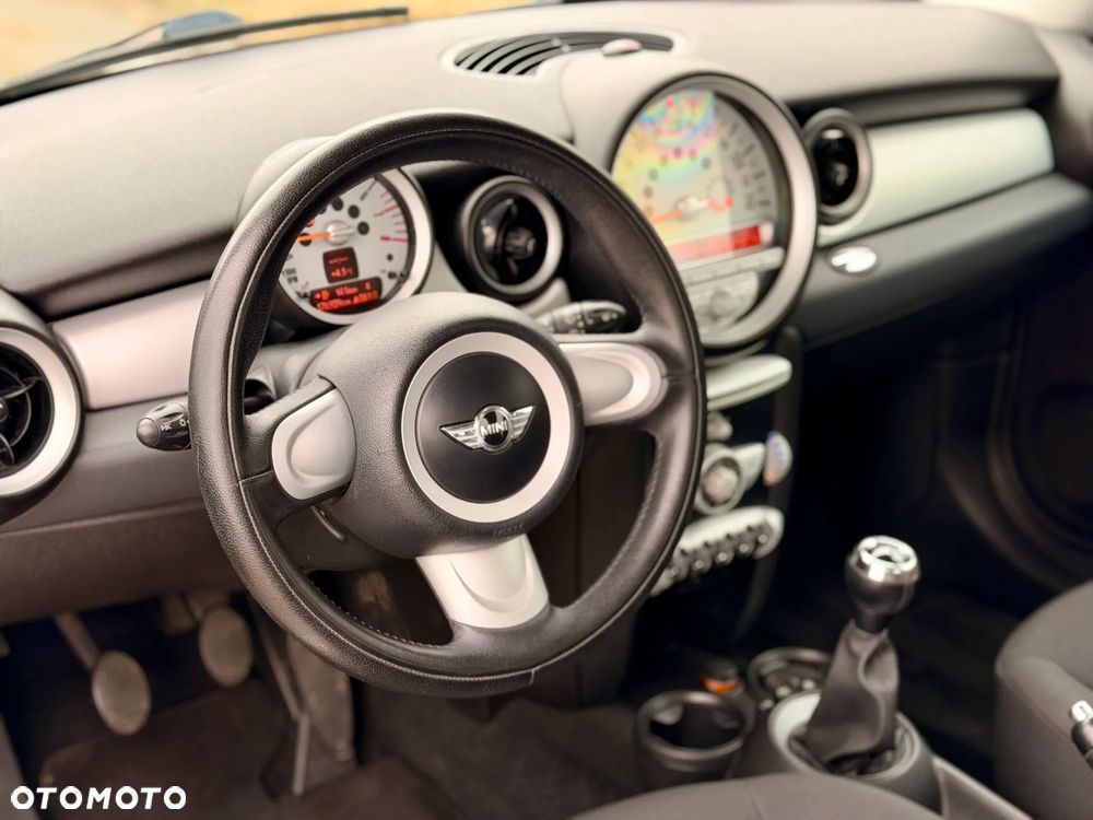 MINI ONE Standard - 13