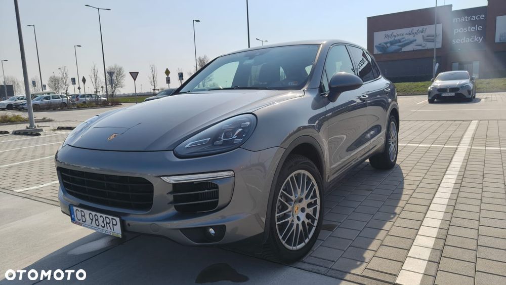 Porsche Cayenne S - 2