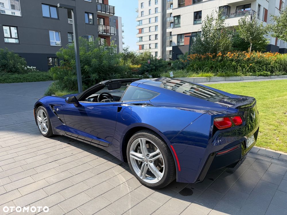 Chevrolet Corvette - 17