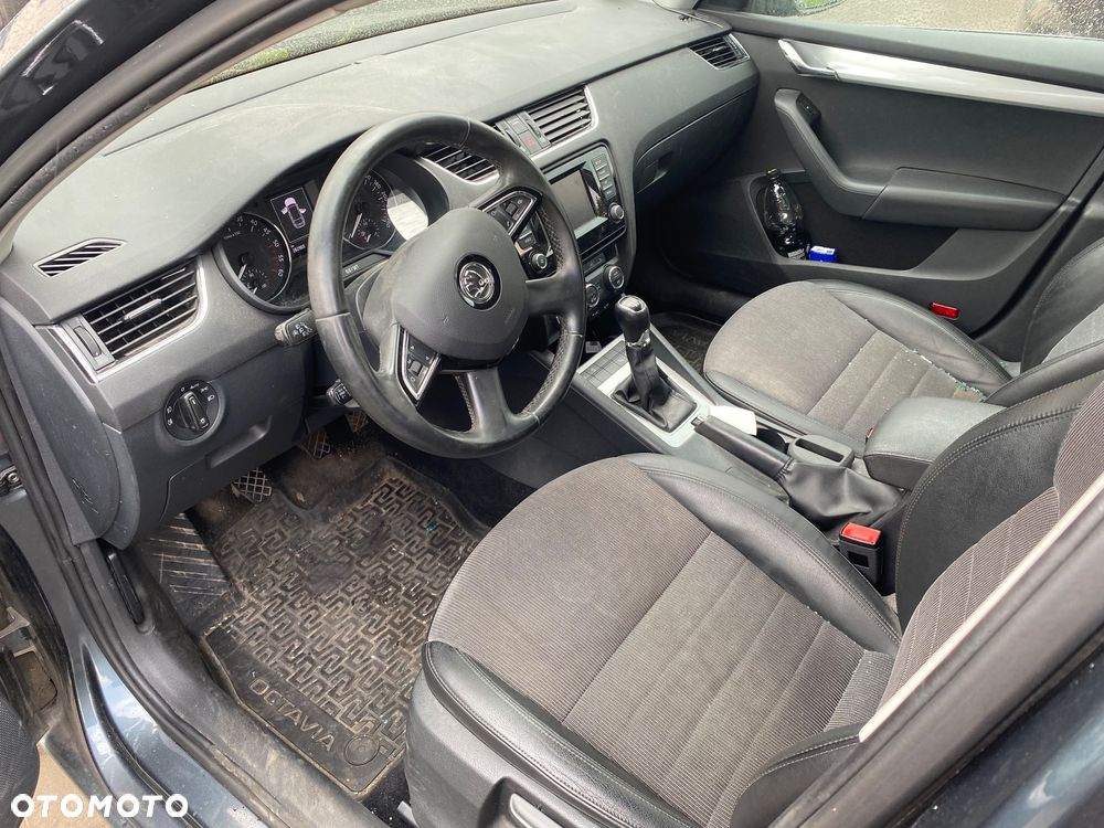 Skoda octavia III 2.0 tdi CKF LF7Y-F6F6 - 8