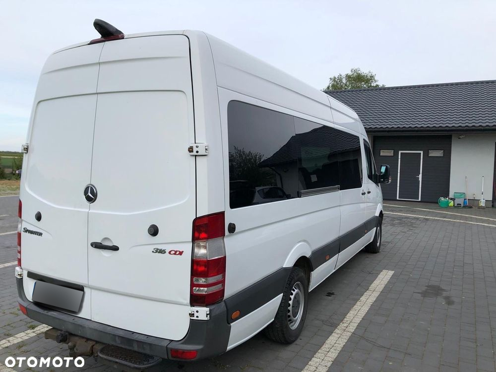 Mercedes-Benz Sprinter - 4