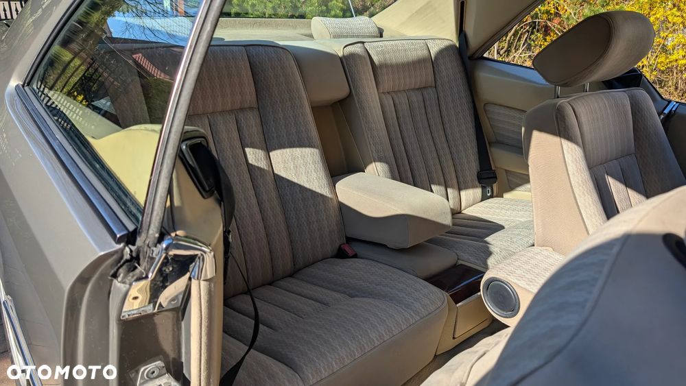 Mercedes-Benz W124 (1984-1993) - 16