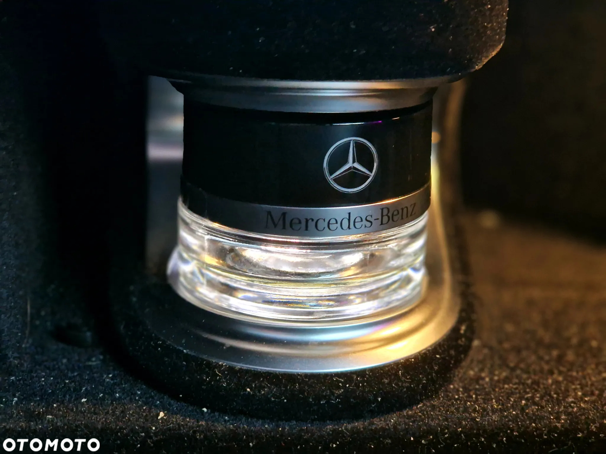 Mercedes-Benz Klasa E 220 d 4-Matic 9G-TRONIC - 32
