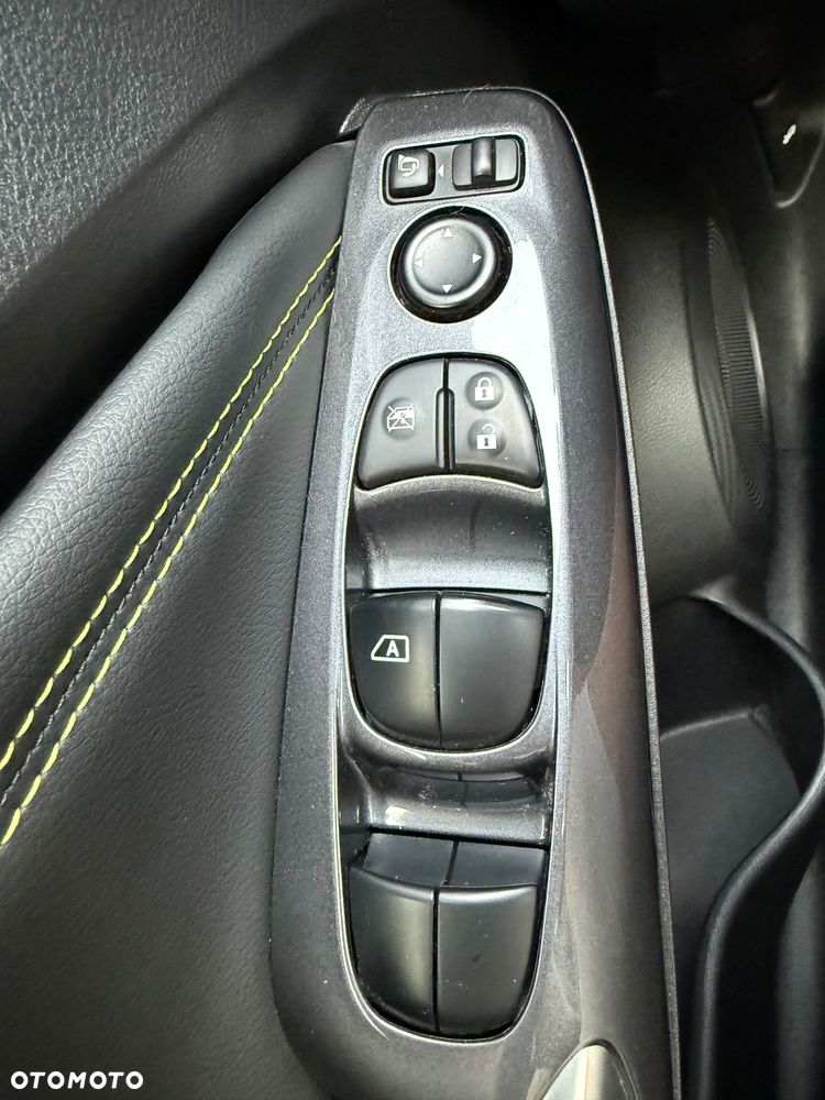 Nissan Juke 1.0 DIG-T Kiiro - 30