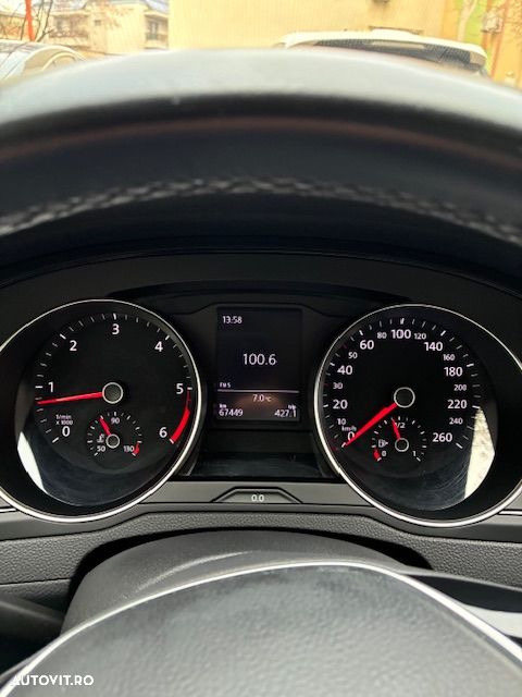 Volkswagen Passat 1.6 TDI Comfortline - 7