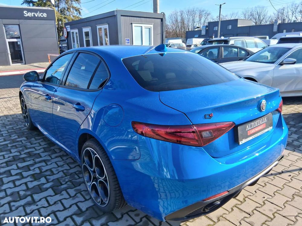 Alfa Romeo Giulia - 7