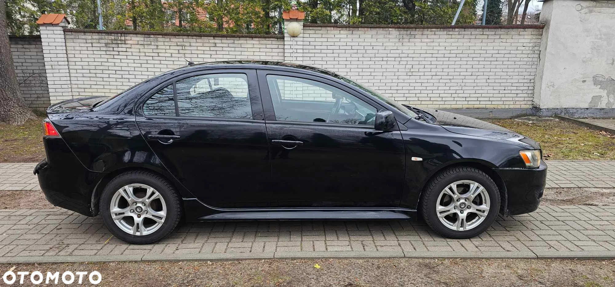 Mitsubishi Lancer - 5