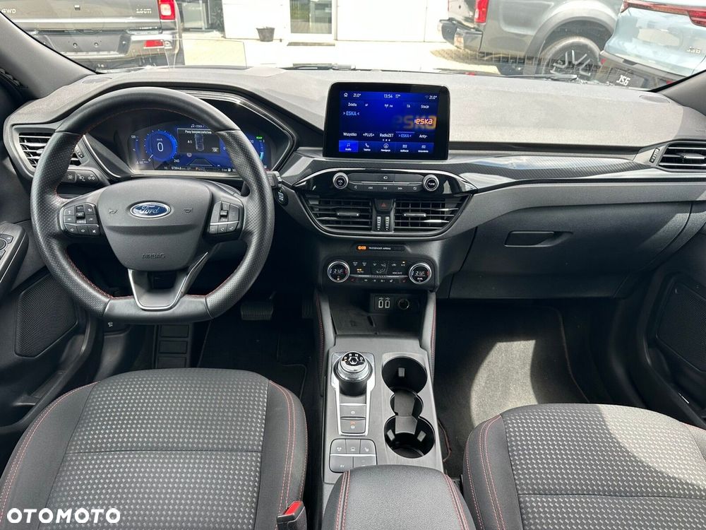 Ford Kuga - 10