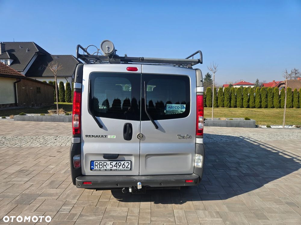 Renault TRAFIC - 11