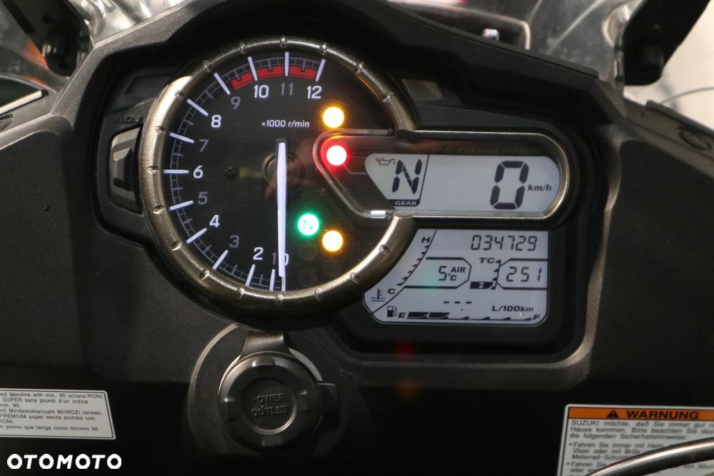 Suzuki V-STROM - 13