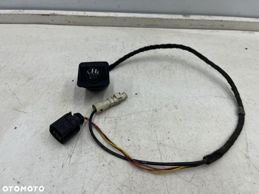 Kamera cofania Seat Leon III 5f 12-20r tylna kamera parkowania w przycisku klapy bagażnika 5f0807210 - 1
